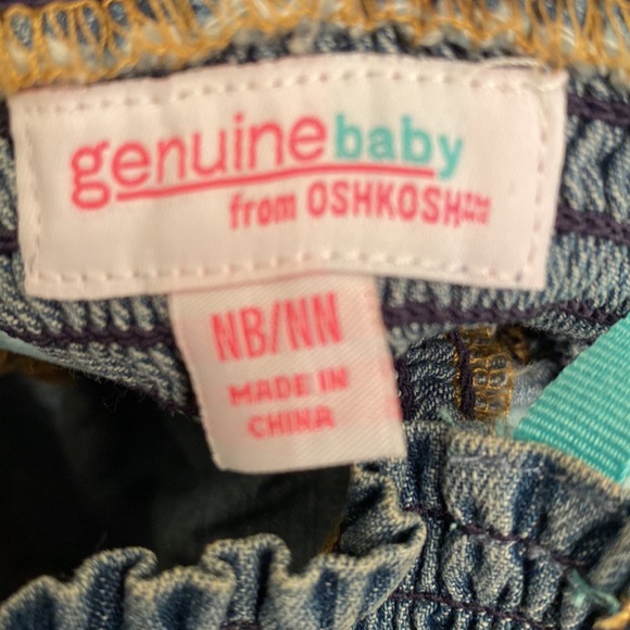 Oshkosh denim dress with embroidered flowers - Picture 4 of 4